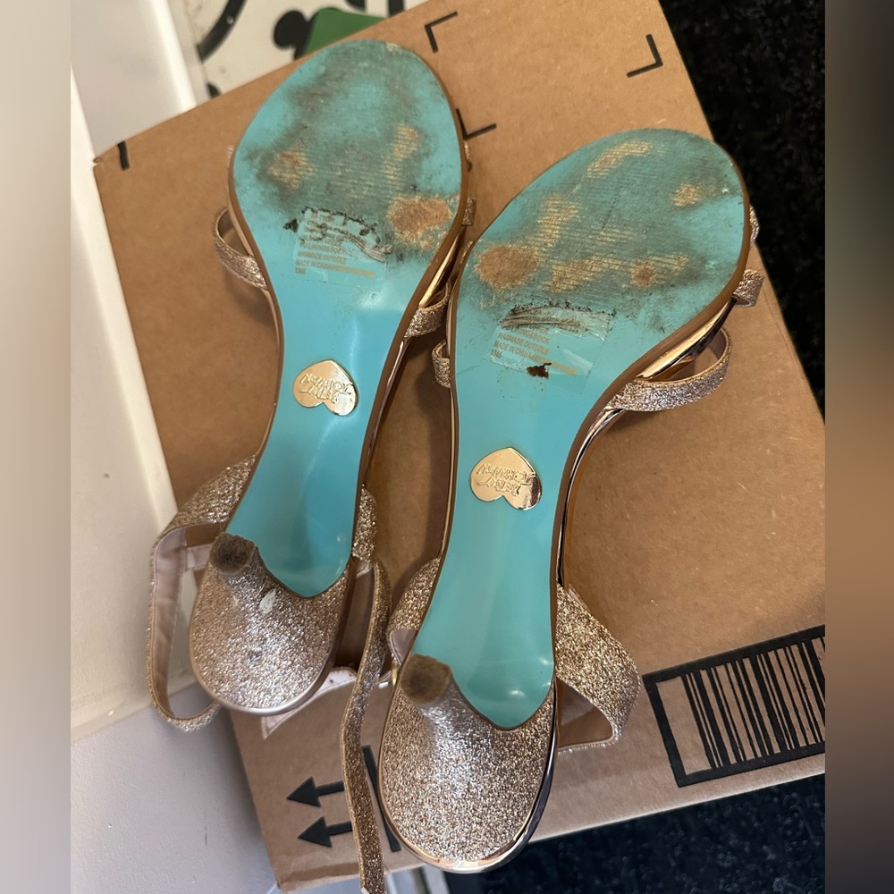 Betsey Johnson Gold Glitter Heels - Picture 4 of 6